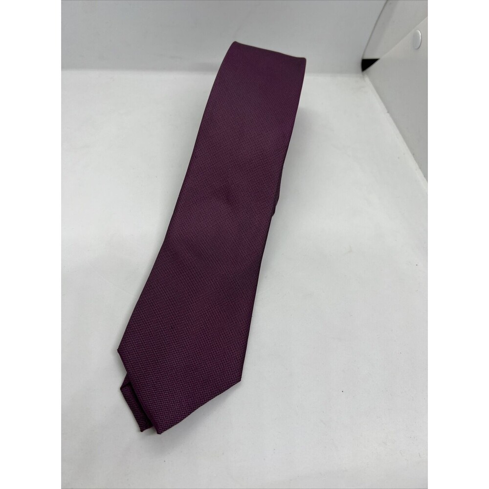 Calvin Klein Mens Black & Purple Tie 3 in. Wide 100% Silk Made In China 60 in